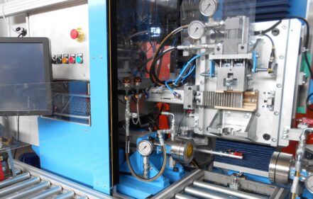 view inside hydraulic automation special machinery